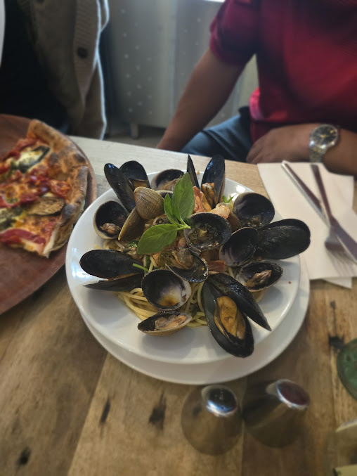 Photo Pizzavelly Italian Kitchen - 18