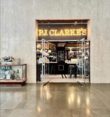 Photo P.j. Clarke's On The Hudson - 12