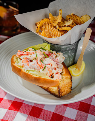 Photo P.j. Clarke's On The Hudson - 19