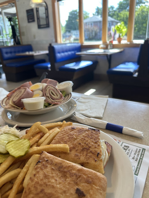 Photo Port Ewen Diner - 18