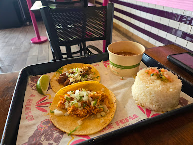 Photo Que Fresa Taqueria + Bar (Wesley Heights) - 25