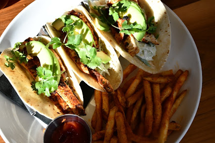 Photo Rail Stop Restaurant & Bar - 10