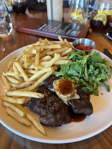 Photo Rail Stop Restaurant & Bar - 11