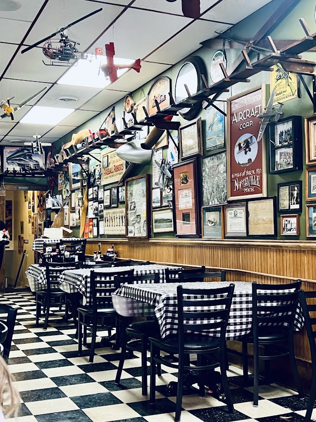 Photo Rebeccas Family Restaurant Ice Cream Parlor - 11