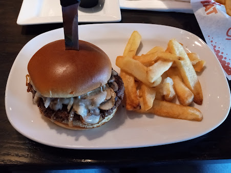 Photo Red Robin Gourmet Burgers And Brews - 36