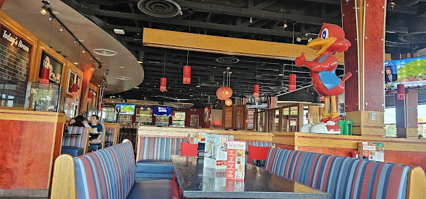 Photo Red Robin Gourmet Burgers And Brews - 38