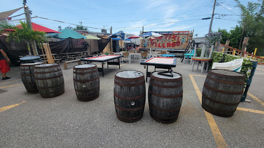 Photo Red Tiki Bar And Grill - 15
