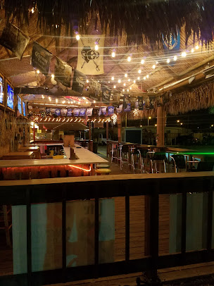 Photo Red Tiki Bar And Grill - 22