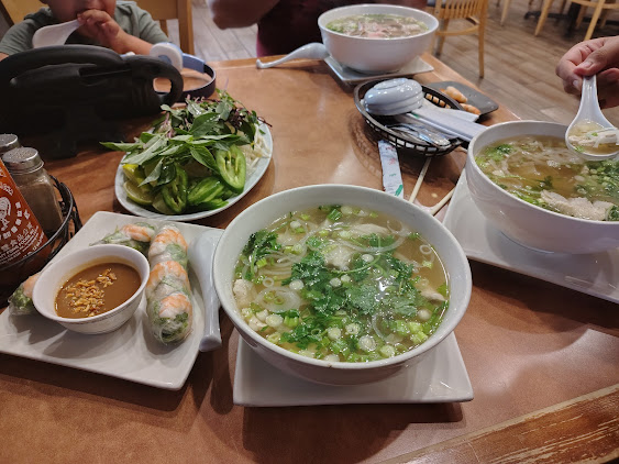Photo Red Top Kitchen Noodle House - 10