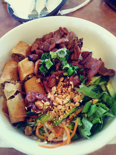 Photo Red Top Kitchen Noodle House - 17