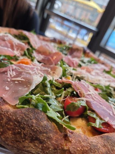Photo Robert's Pizza And Dough Company - 19