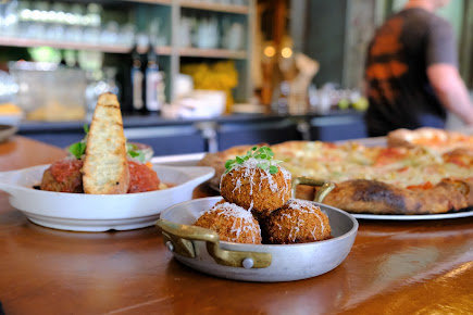 Photo Robert's Pizza And Dough Company - 29