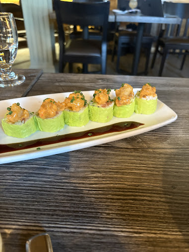 Photo Rose Ivy Steak Sushi Cocktails - 23