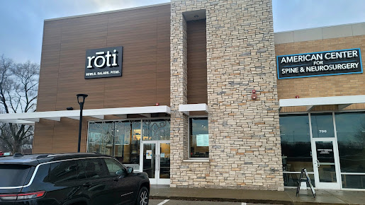 Photo Roti Mediterranean Bowls. Salads. Pitas. - 18