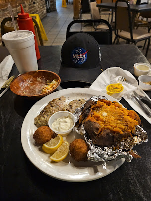 Photo Rubens Fish And Steak House - 3
