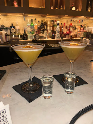 Photo Saint Restaurant Bar & Speakeasy - 12