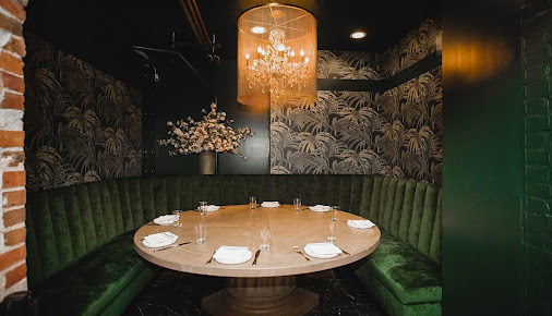 Photo Saint Restaurant Bar & Speakeasy - 18