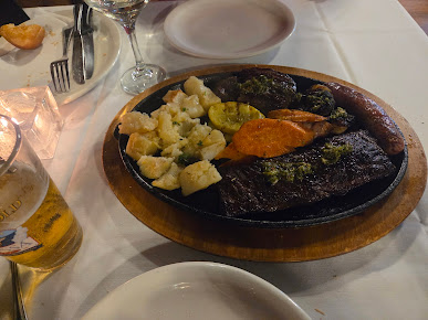 Photo Saldivia's South American Grill - 25
