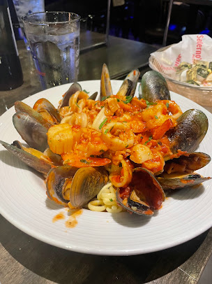 Photo Salernos Pizza Pasta Of Oak Park - 19
