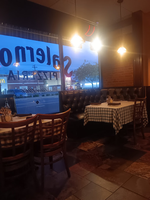 Photo Salernos Pizza Pasta Of Oak Park - 25