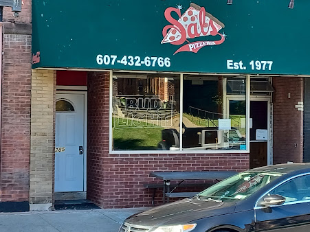 Photo Sal's New Classic Pizzeria - 15