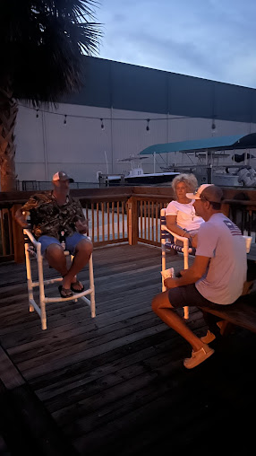 Photo Salty Pearl Alligator Point Tiki - 17