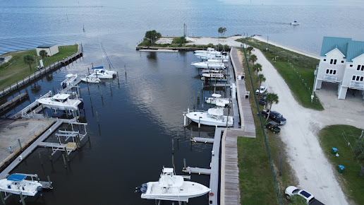 Photo Salty Pearl Alligator Point Tiki - 19