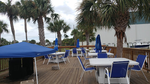 Photo Salty Pearl Alligator Point Tiki - 26