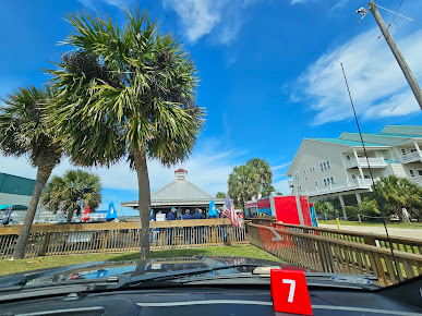 Photo Salty Pearl Alligator Point Tiki - 29