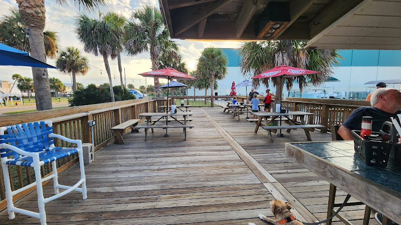 Salty Pearl Alligator Point Tiki