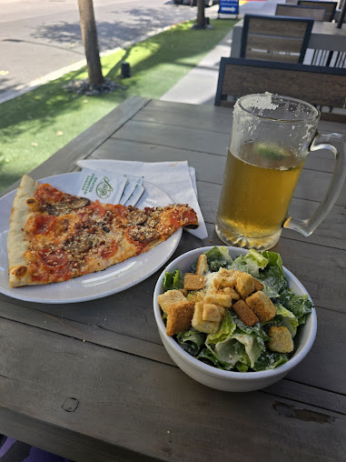 Photo Salvation Pizza Kitchen Bar Rainey St - 13