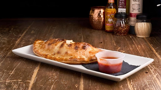 Photo Salvation Pizza Kitchen Bar Rainey St - 16