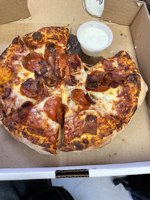 Photo Sansos Pizzeria 6 Packs Blairsville - 8