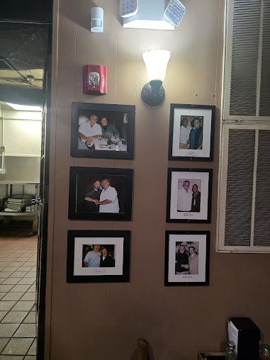 Photo Santarpio's Pizza - 16