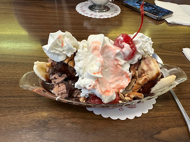 Photo Shady Glen Restaurant And Ice Cream Parlor - 19