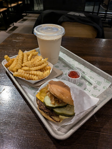 Photo Shake Shack Uptown Plaza Camelback Central - 26