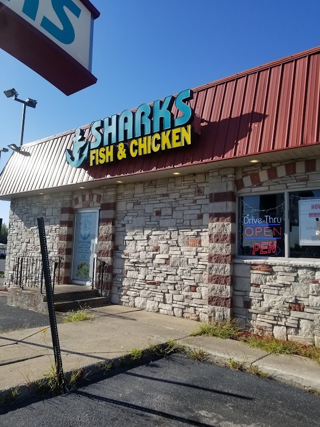 Photo Sharks Fish And Chicken Merrillville - 9