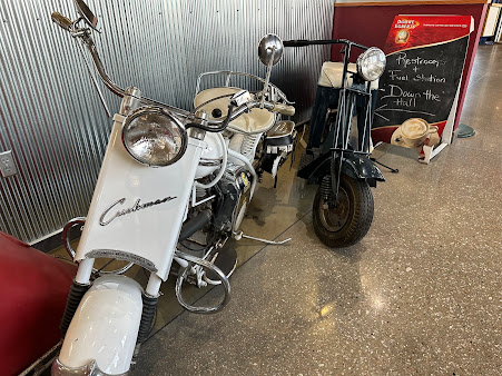 Photo Shoemakers Restaurant - 27