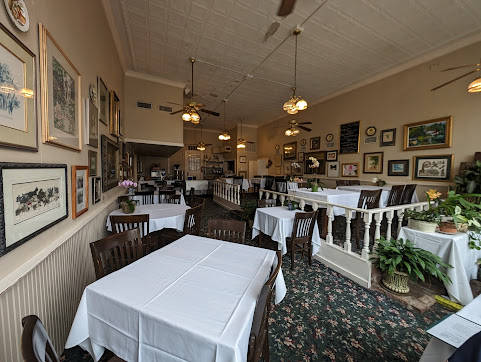 Photo Side Street Restaurant - 16