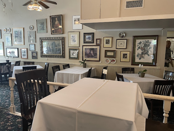 Photo Side Street Restaurant - 18