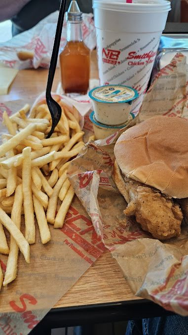 Photo Smithfields Chicken N Bar B Q Burlington - 3