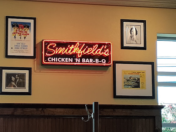 Photo Smithfields Chicken N Bar B Q Smithfield - 9