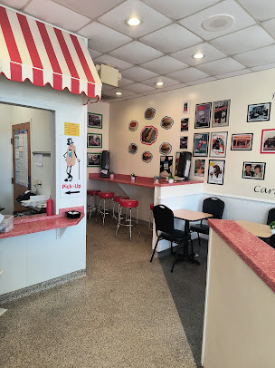 Photo Snoopy's Hot Dogs & More - 19