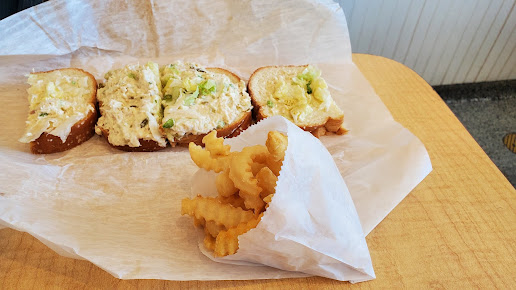 Photo Snoopy's Hot Dogs & More - 21
