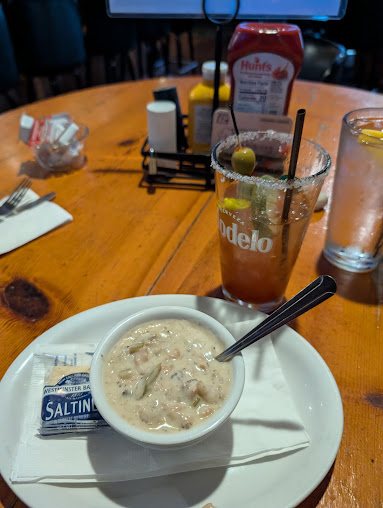 Photo Snug Harbor Bar And Grill - 15