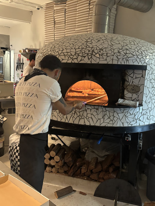 Photo Society Pizza Bar - 6