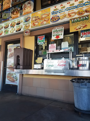 Photo Sol Y Mar Mariscos Restaurant Bell Gardens - 11