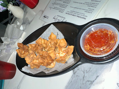 Menu Song Phi Nong Thai Restaurant And Bar - 0