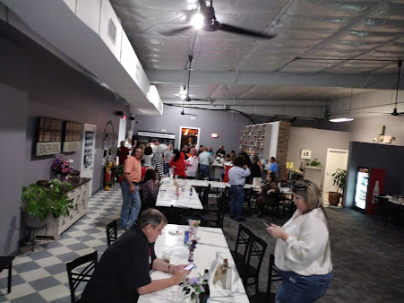 Photo Song Phi Nong Thai Restaurant And Bar - 10