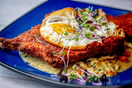 Photo Source Restaurants - 10